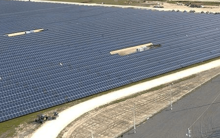 A Solar-Powered Florida Town Withstands Hurricane Ian